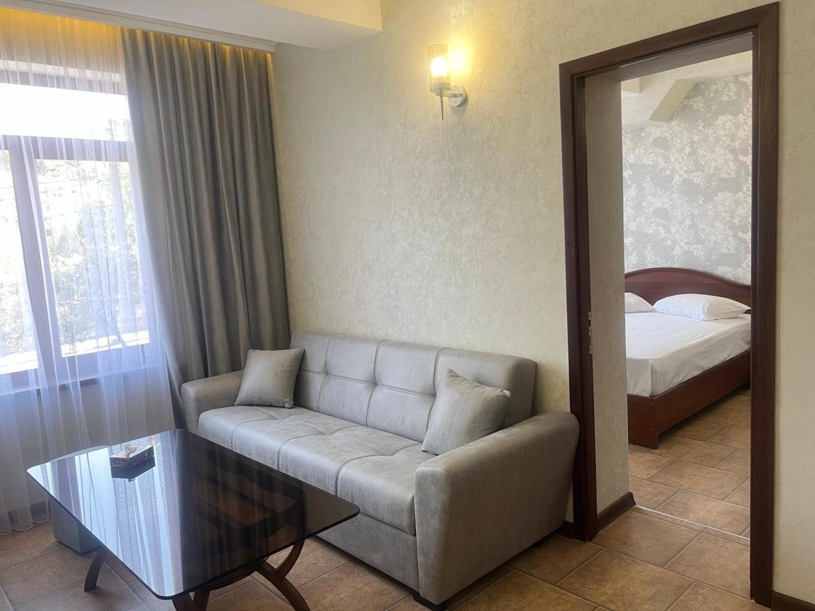Park Avenue Hotel Erivan Dış mekan fotoğraf