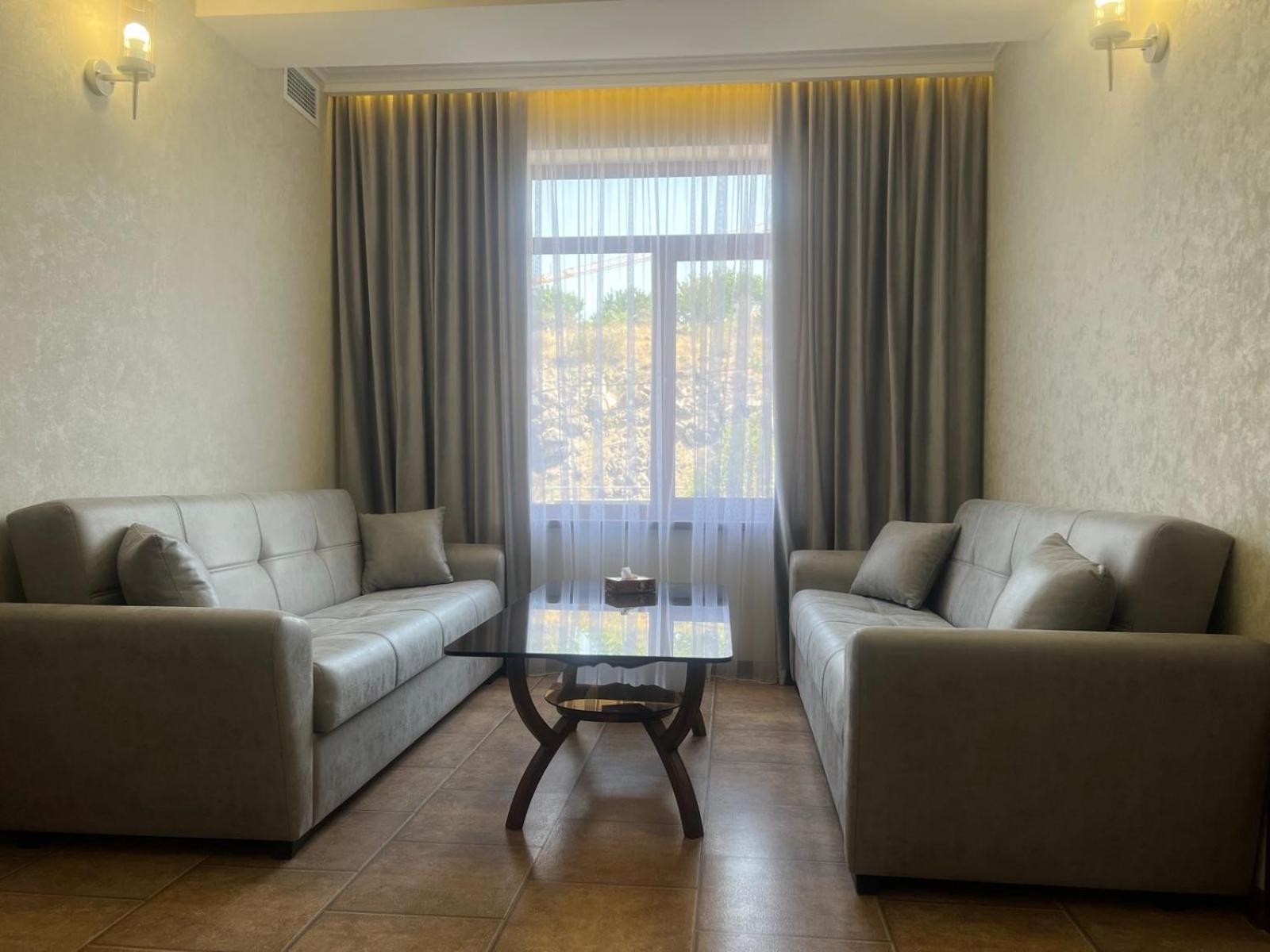 Park Avenue Hotel Erivan Dış mekan fotoğraf
